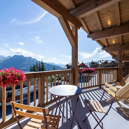 Grand 3 Avec Balcon Et Poele, Proche Pistes A La Rosiere - Fr-1-690-12 * La Rosiere (Savoie)